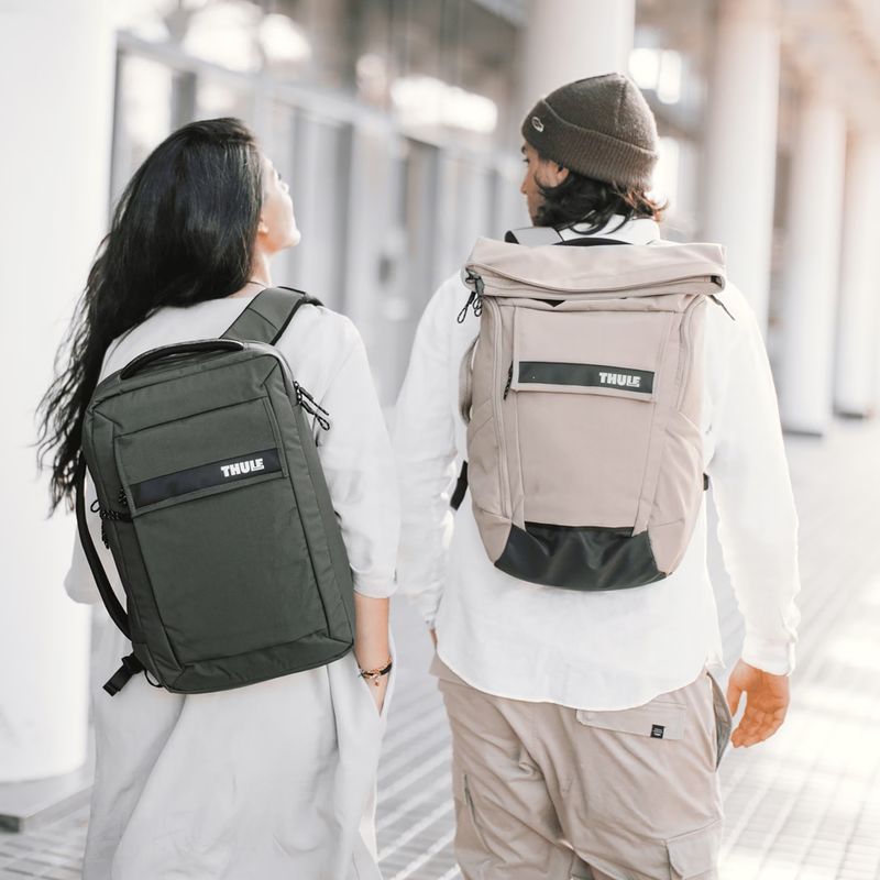 Thule Paramount konvertibilný batoh na notebook 15,6" 16 l závodná zelená 2