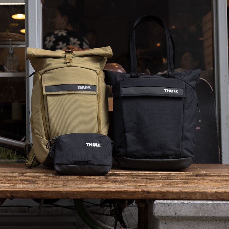 Thule Paramount Crossbody čierna 15