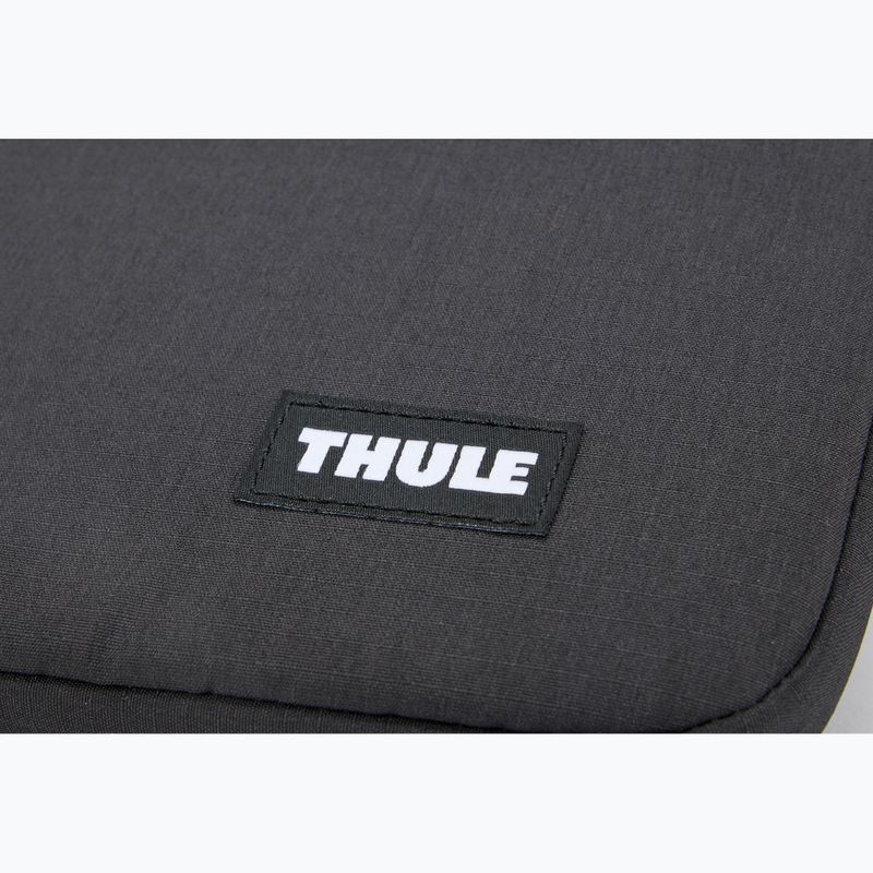 Puzdro na MacBook Air 13" Thule Lithos Sleeve black 9