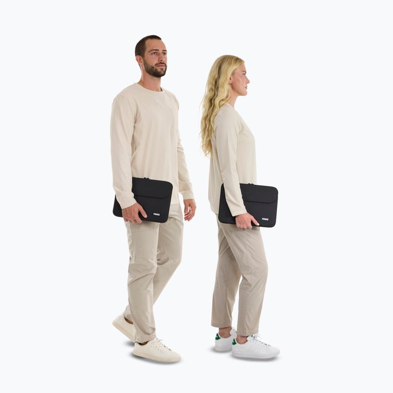 Puzdro na MacBook Air 13" Thule Lithos Sleeve black 10