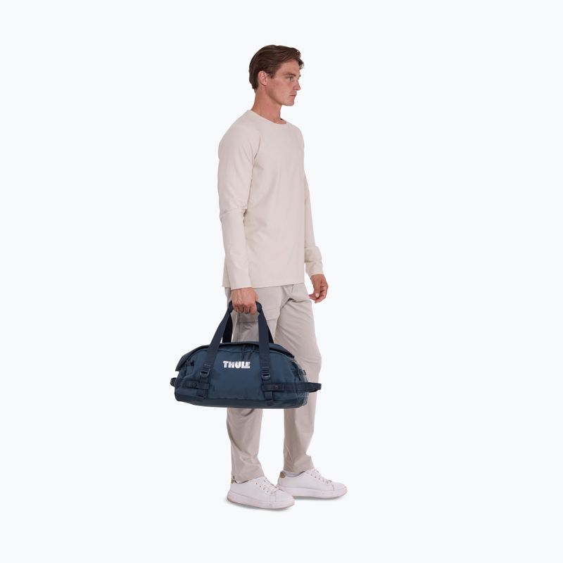 Cestovná taška Thule Chasm Duffel 30 l darkest blue 17