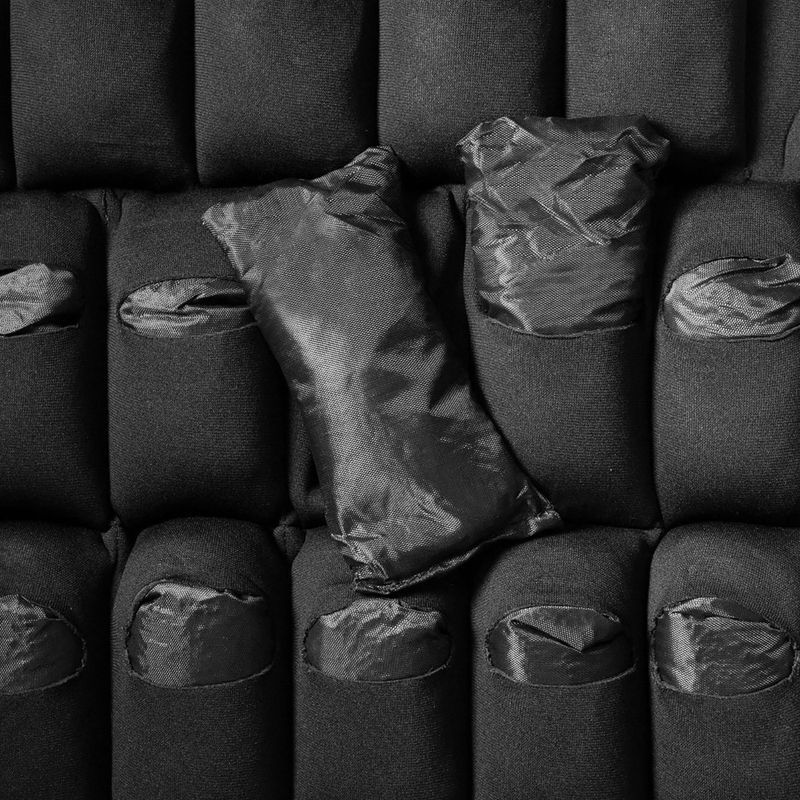 Záťažová vesta  GymBeam 20 kg black 5