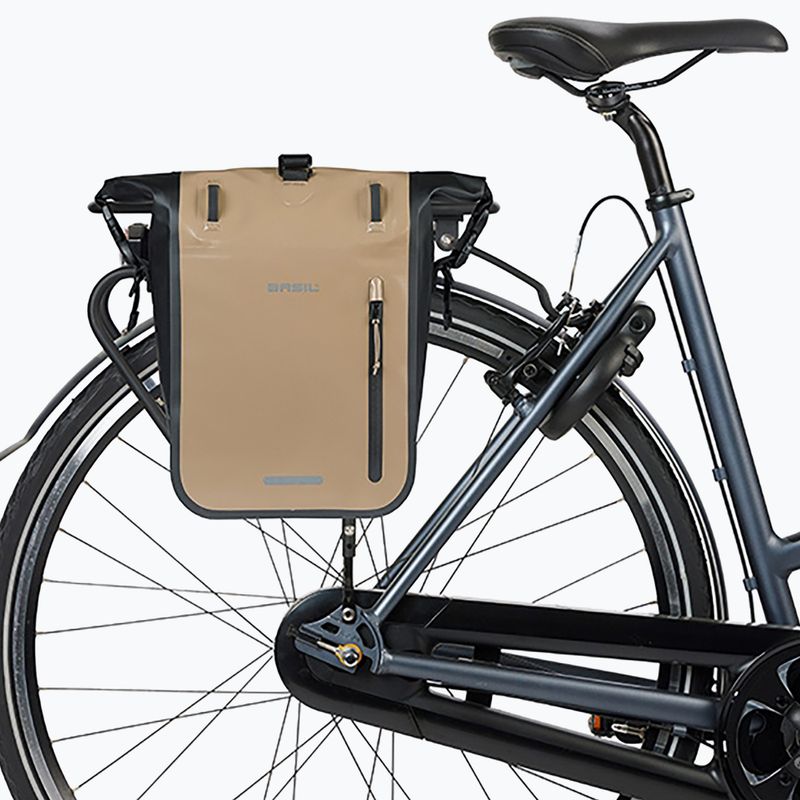 Cyklistická brašna Basil Rivo M Single Bag MIK Hooks 12-15 l sand/black 5