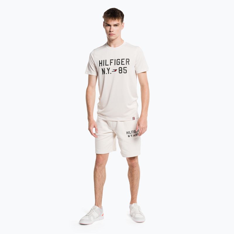 Pánske tričko Tommy Hilfiger Graphic Training T-shirt beige 2