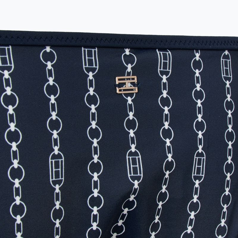 Tommy Hilfiger Cheeky String Spodný diel plaviek s bočnou kravatou Tlač vlajky reťaz dark night navy 3