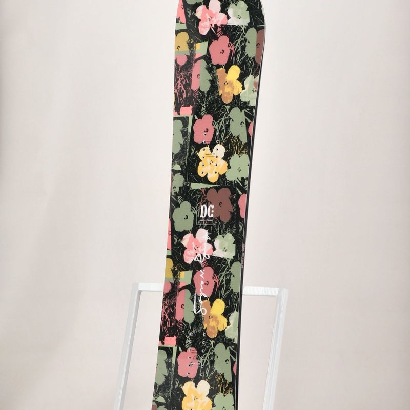 Dámsky snowboard DC AW Biddy in bloom 9