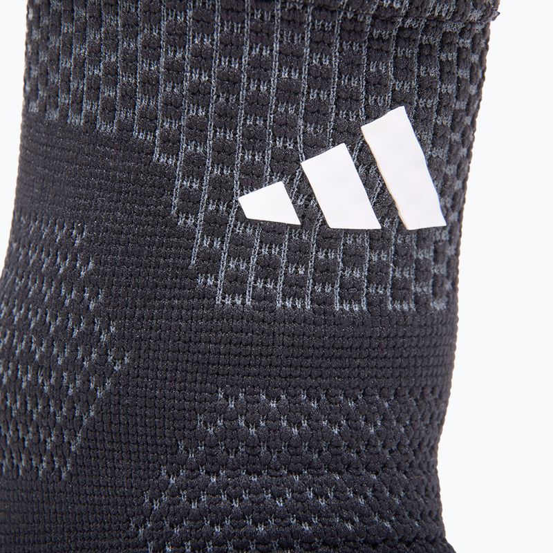 Ortéza na členok adidas Essential Ankle Support black 4