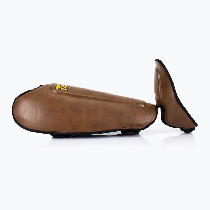 Fairtex Ultimate chrániče holení hnedé 4