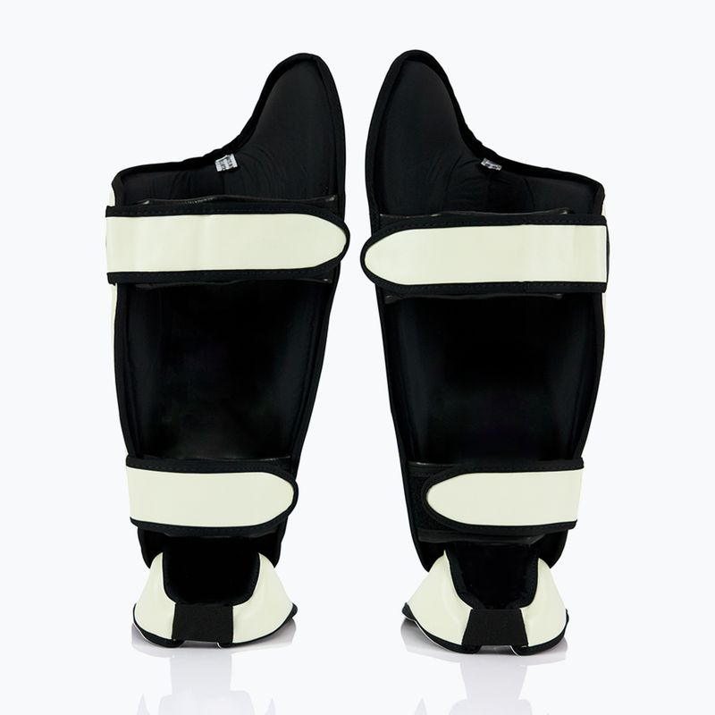 Fairtex Ultimate chrániče holení biele 2