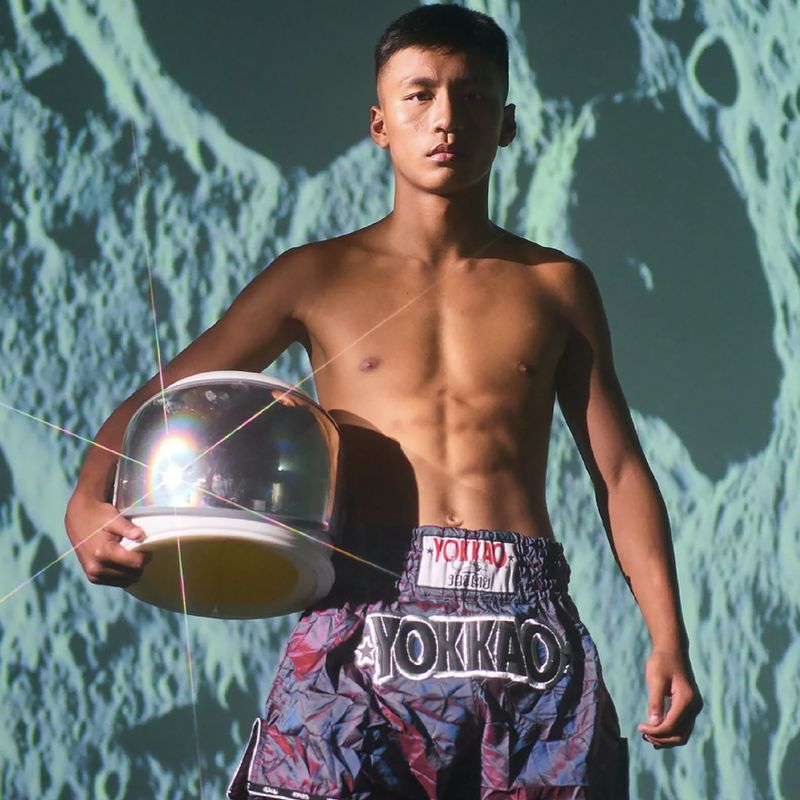 Pánske tréningové šortky YOKKAO Lunar Muay Thai iridescent blue grey 14