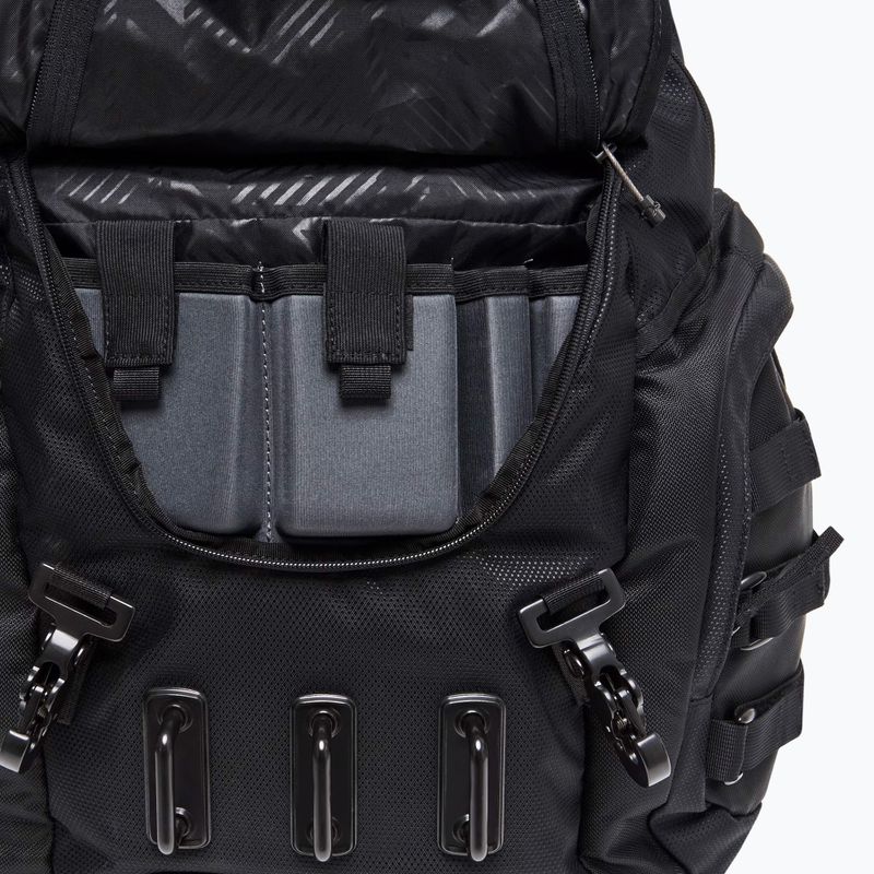 Turistický batoh  Oakley Kitchen Sink 34 l stealth black 3