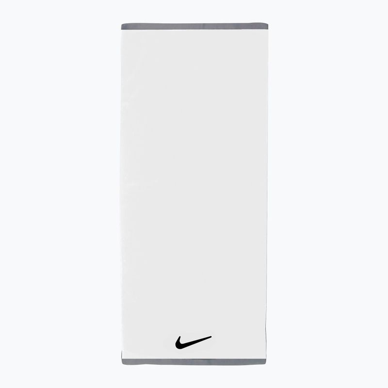 Nike Fundamental Veľký uterák biely N1001522-101 4