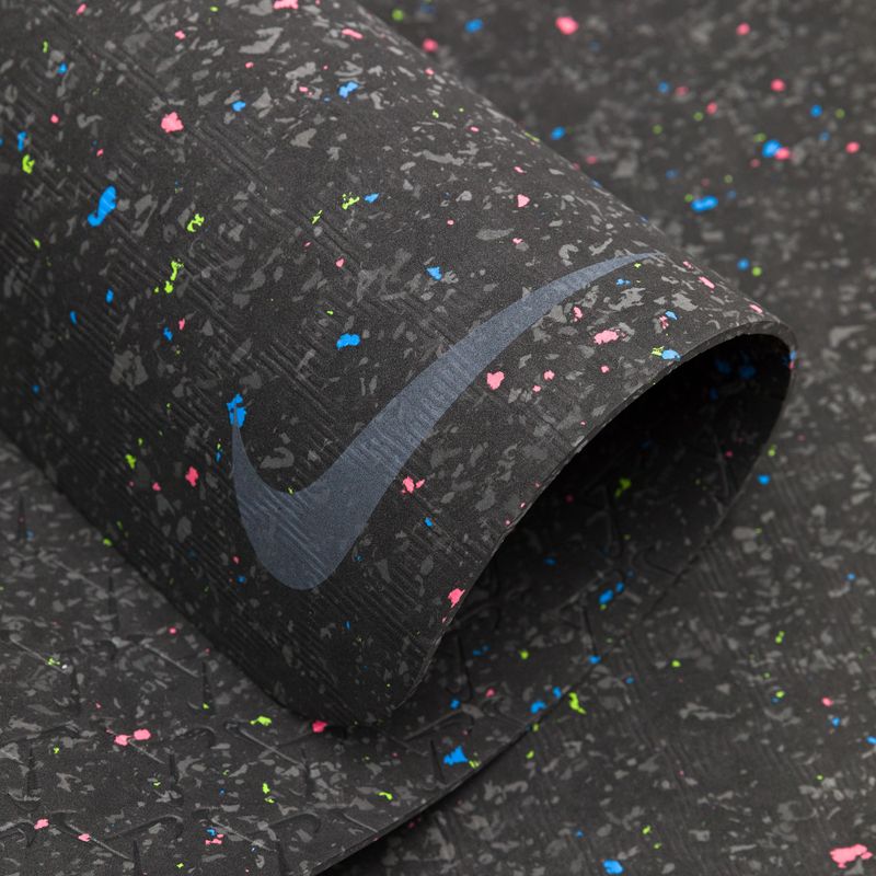 Podložka na jogu Nike Move 4 mm čierna N1003061-997 4
