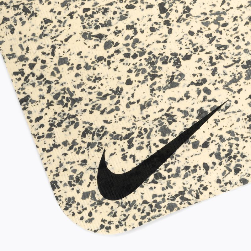 Podložka na jogu Nike Move 4 mm béžová N1003061-119 3