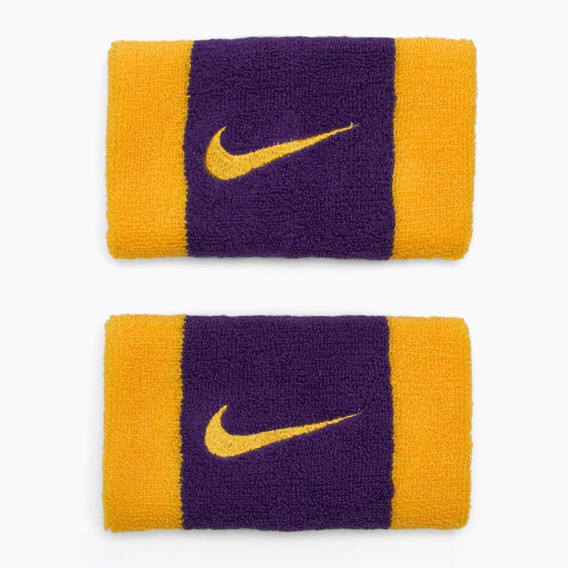 Potítka Nike Swoosh Doublewide Wristbands 2 szt. univerzity gold/court purple/university gold