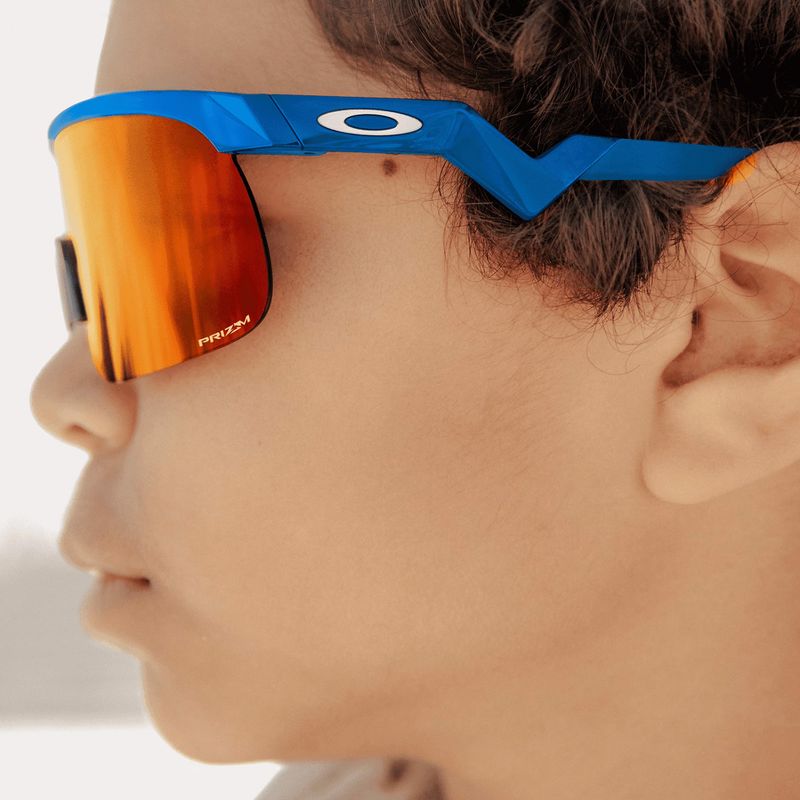 Detské slnečné okuliare Oakley Resistor sky blue/prizm ruby 14