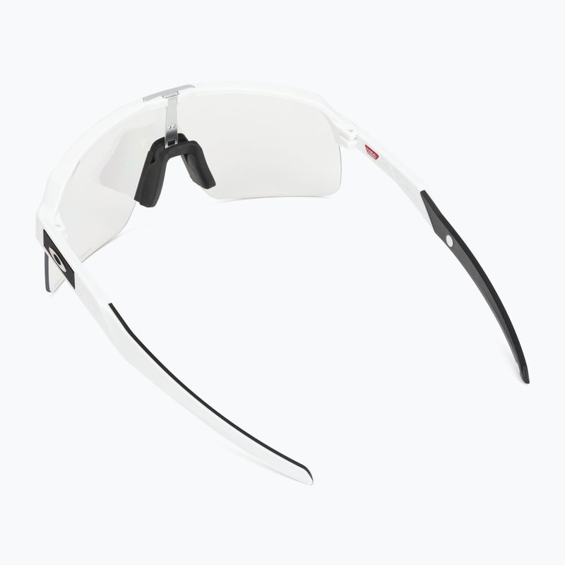 Slnečné okuliare Oakley Sutro Lite matné biele/čierne až čierne fotochromatické 2