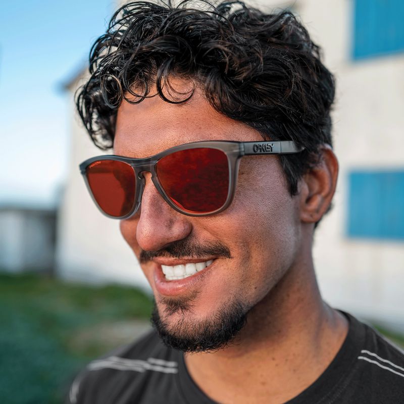 Slnečné okuliare Oakley Frogskins Range matte grey smoke/grey ink/ruby 10