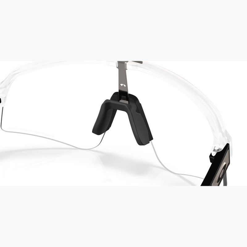 Slnečné okuliare Oakley Sutro Lite Sweep matte clear/clear to black iridium photochromic 7