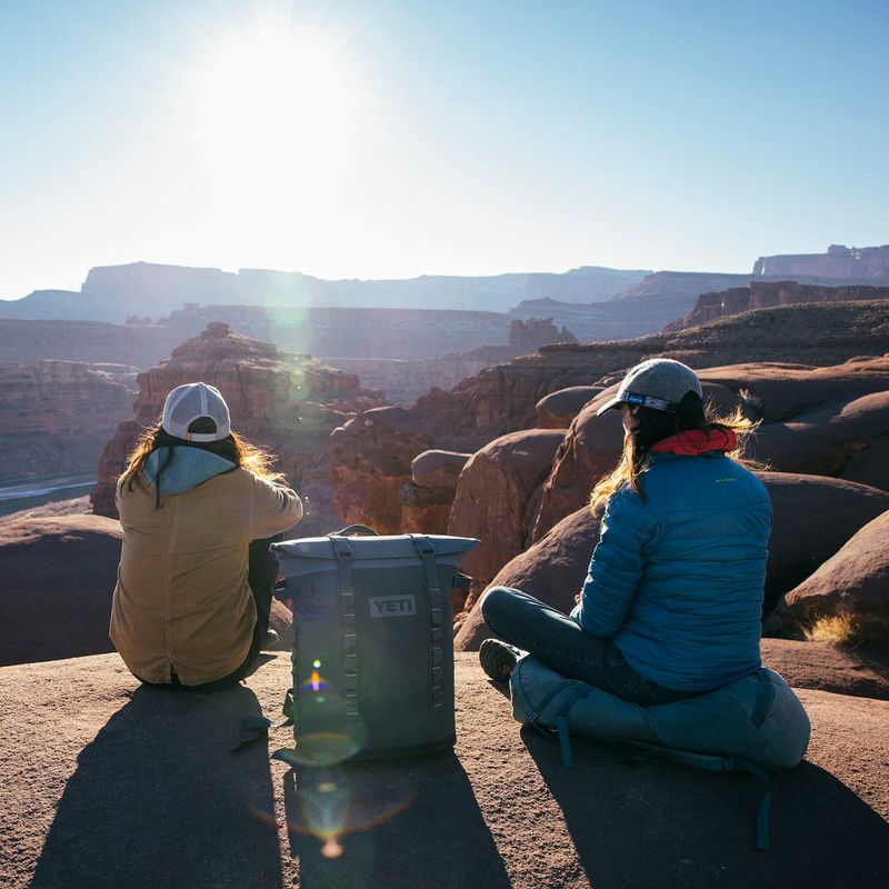 Termobatoh YETI Hopper 20 l charcoal 10