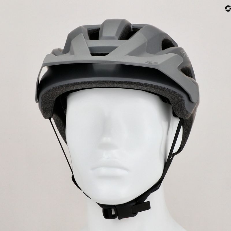 Cyklistická prilba Giro Fixture II XL matná titánová 9