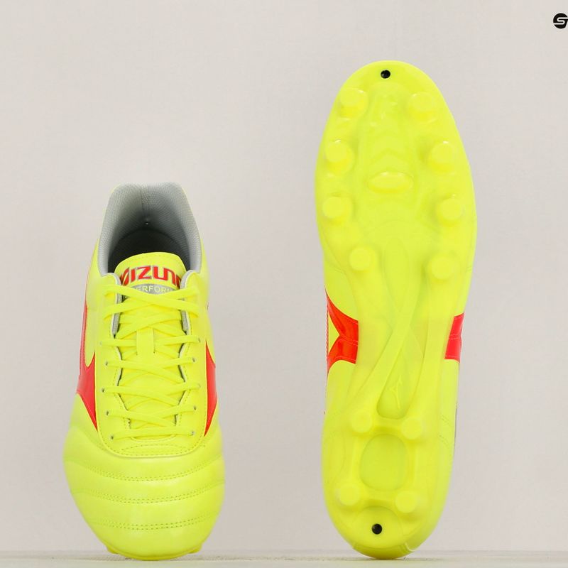 Pánske kopačky Mizuno Morelia II Club MD safety yellow/fiery coral 2/galaxy silver 11