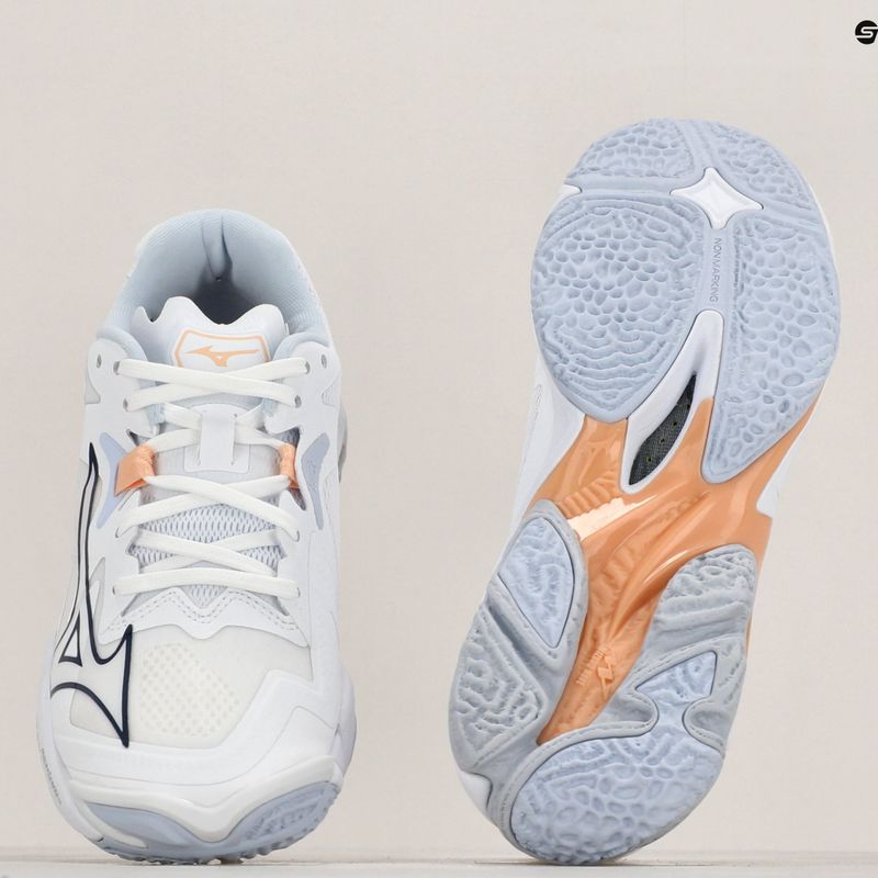 Dámska volejbalová obuv Mizuno Wave Lightning Z8 white/navy peony/peach parfait 9