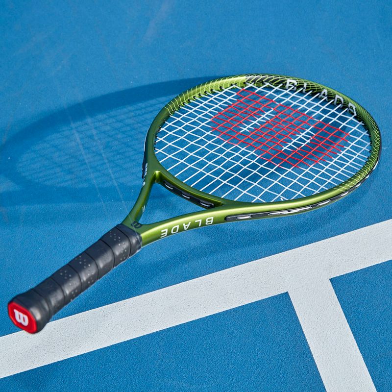 Detská tenisová raketa Wilson Blade Feel Comp 26 green WR125210U 10