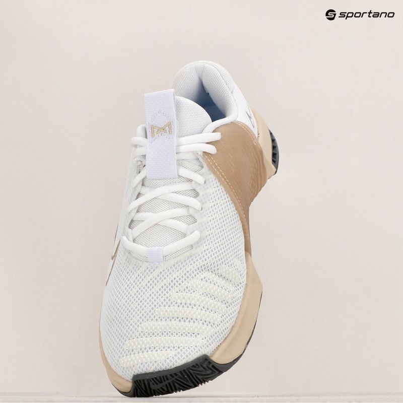 Dámska tréningová obuv Nike Metcon 9 white/metallic gold grain/sanddrift/white 9