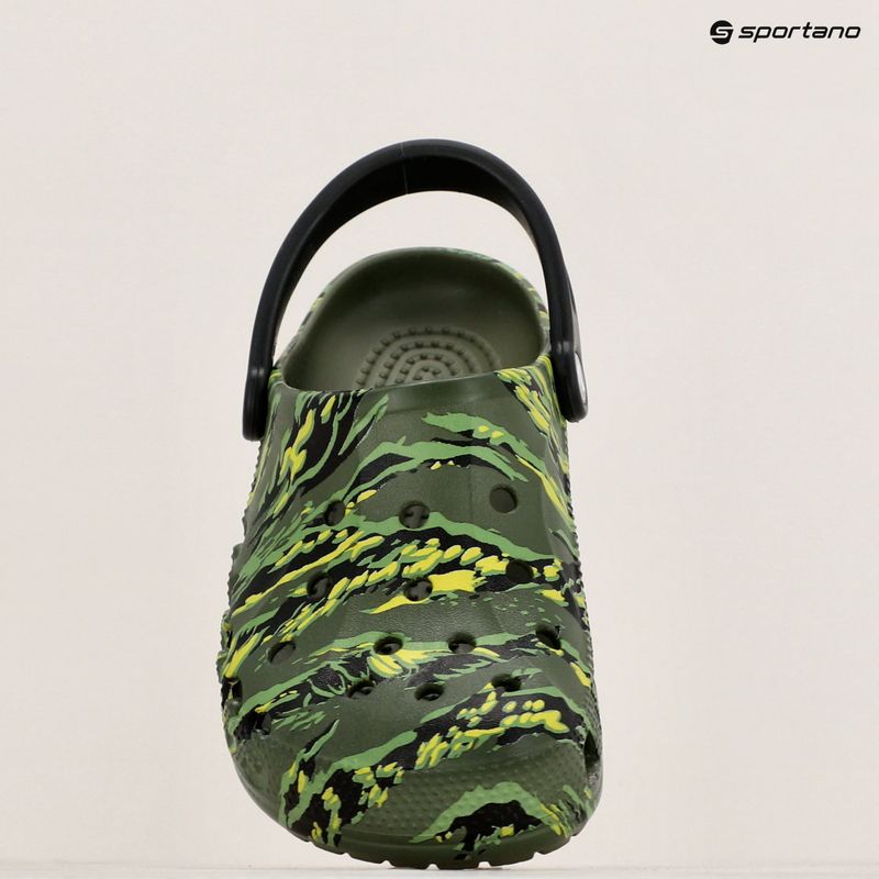 Šľapky Crocs Baya Seasonal Printed Clog tiger camo 16