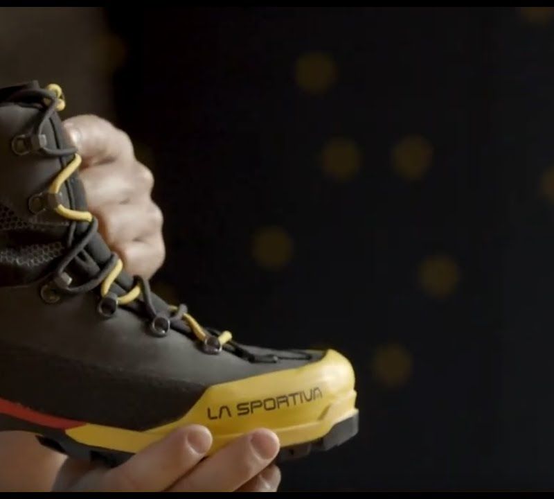 La Sportiva pánske vysokohorské topánky Aequilibrium LT GTX black/yellow 21Y999100 11