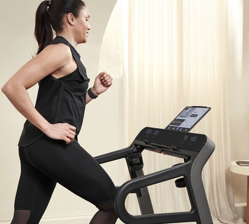 Elektrický bežecký pás Technogym MyRun DCKA2BFSDN2S 13