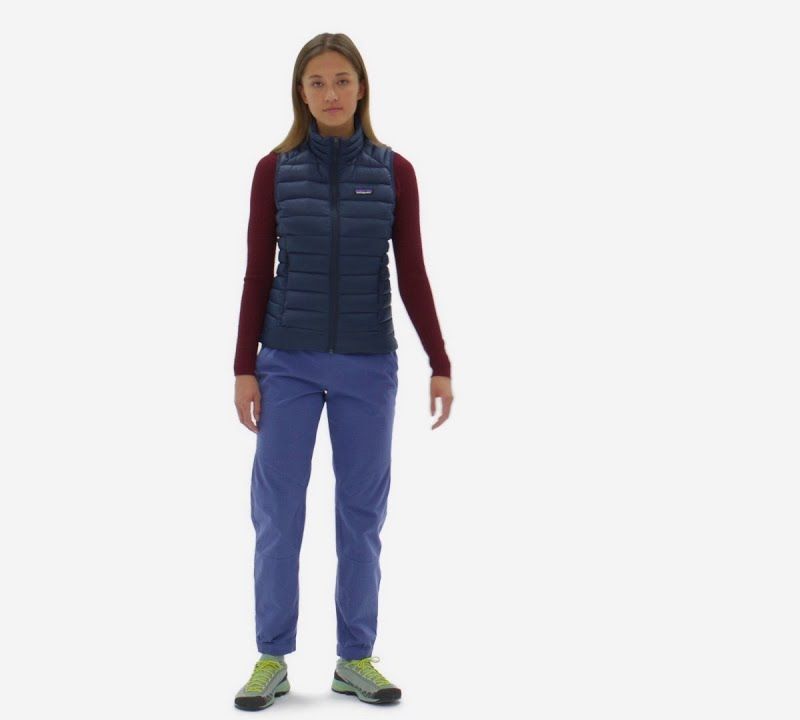 Patagonia dámsky sveter bez rukávov Down Sweater night plum 8