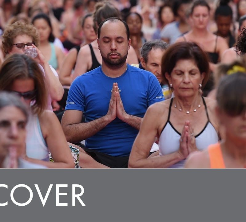 Podložka na jogu Gaiam Purple Mandala 6 mm fialová 62202 6