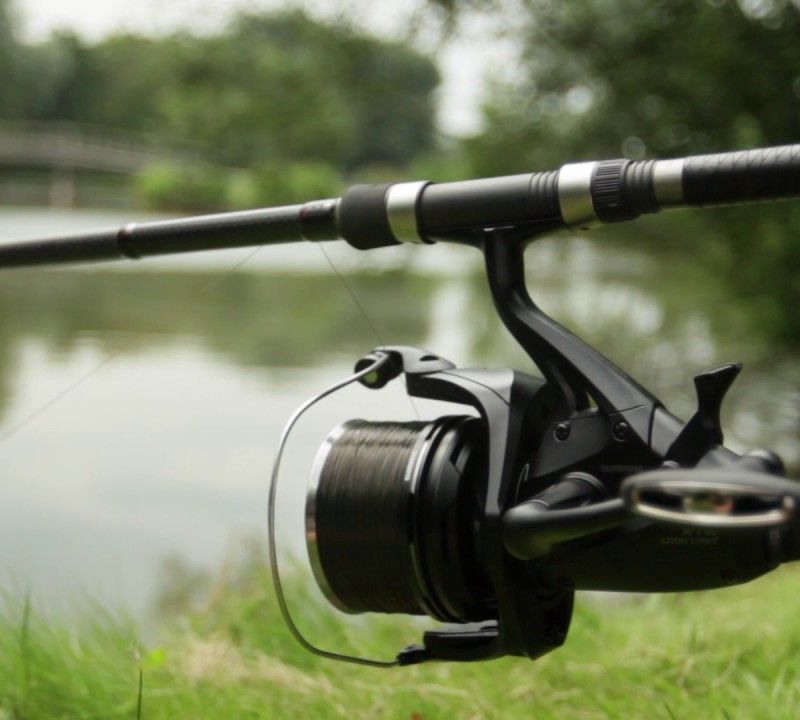 Kaprový navijak Shimano Baitrunner XTB čierny MBTRXTBLC 6