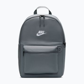 Mestský batoh Nike Heritage 23 l smoke grey/smoke grey/white