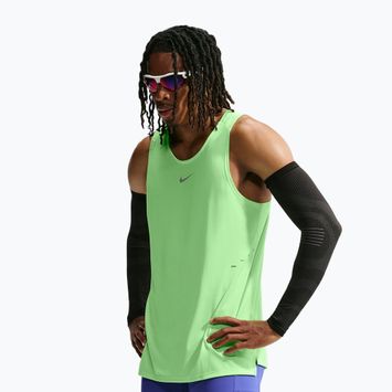 Pánske bežecké tričko Nike Stride volt/light silver