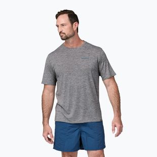 Pánske tričko Patagonia Cap Cool Daily Graphic Waters boardshort logo abalone blue/grey