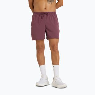 Pánske bežecké šortky New Balance Sport Essential 5" fadedplu