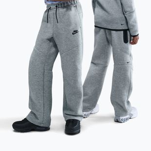 Detské nohavice Nike Sportswear Tech Fleece dark grey heather/black/black