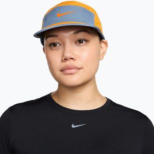 Šiltovka Nike Dri-Fit Fly sundial/work blue/bright ceramic