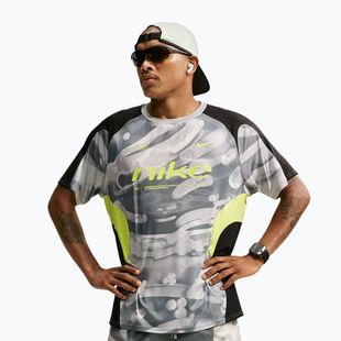 Pánske bežecké tričko Nike Dri-FIT Printed SS smoke grey/black/light lemon twist