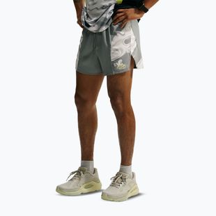 Pánske bežecké šortky Nike Dri-Fit 4" smoke grey/black/light lemon twist