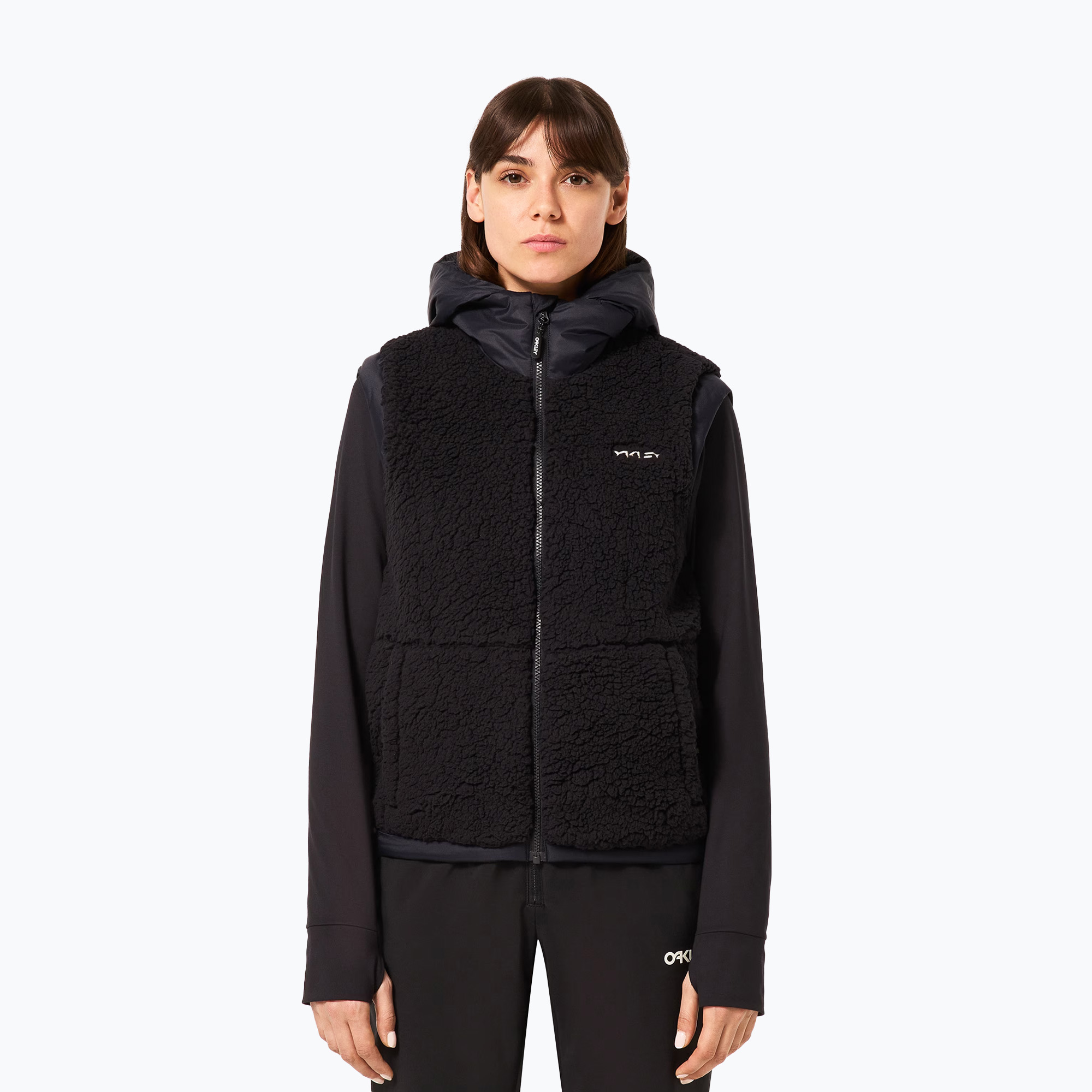 Dámska bunda bez rukávov Oakley TNP Sherpa RC blackout (TNP Sherpa RC FOA500509)