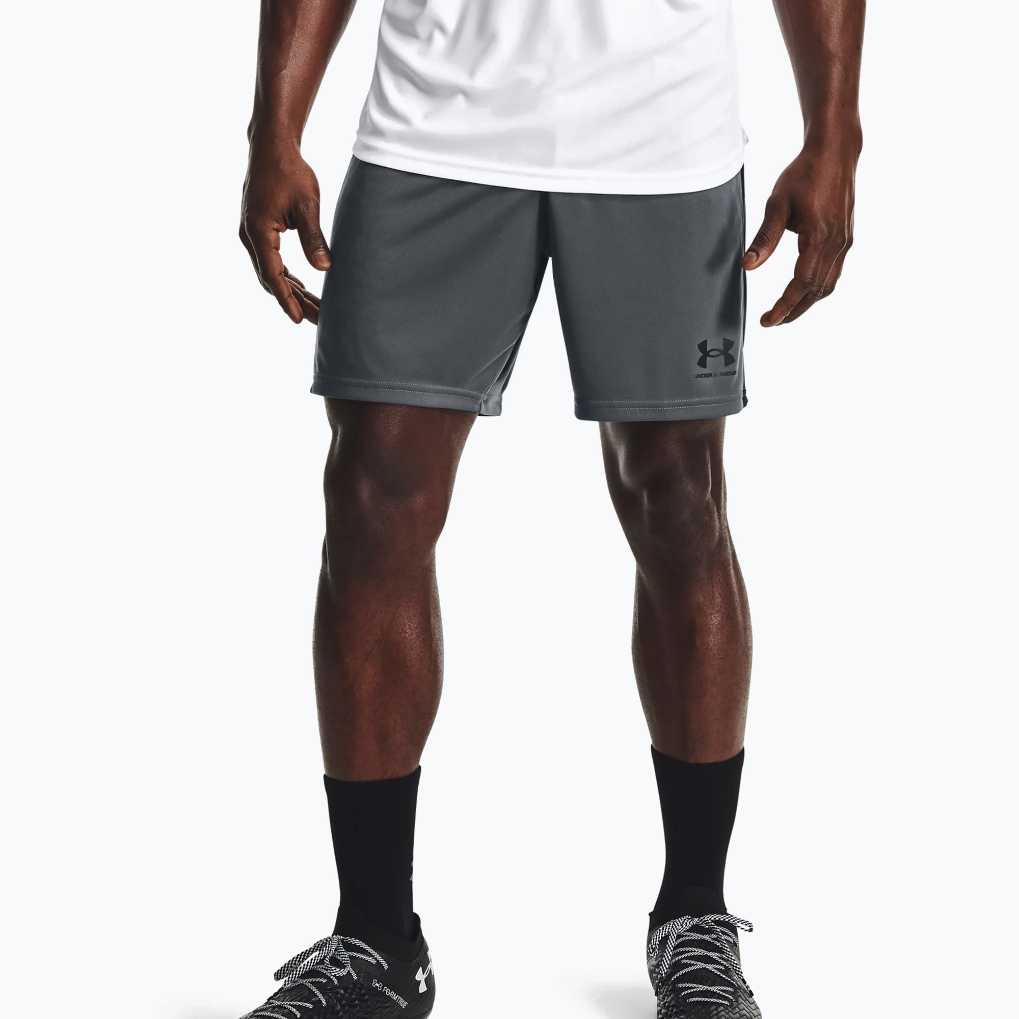 Under Armour Challenger Knit šedé pánske futbalové šortky 1365416
