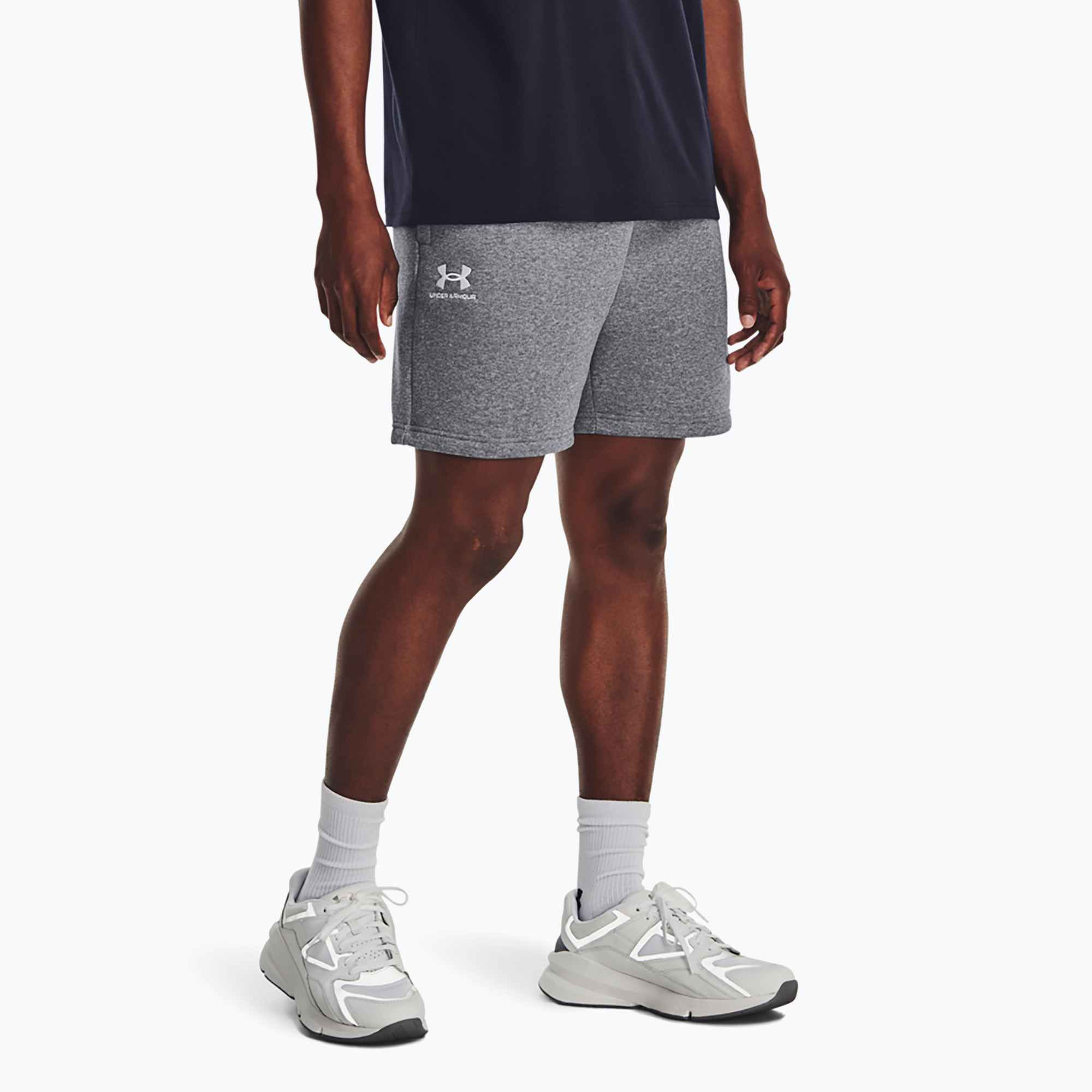 Pánske šortky Under Armour Icon Fleece Pitch gray medium heather/white (Icon Fleece 1380377-012)