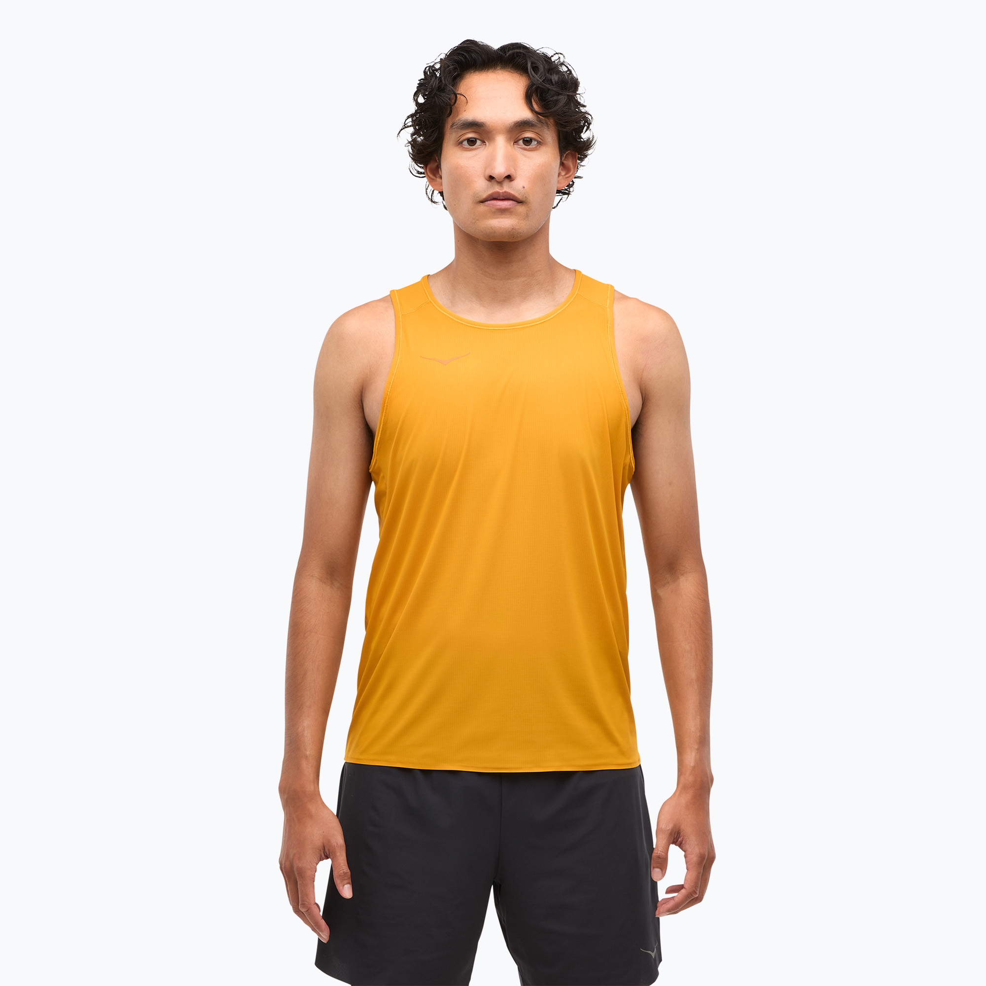 Pánske bežecké tielko HOKA Airolite Run Tank varsity yellow (Airolite Run Tank 1151070-VRST)