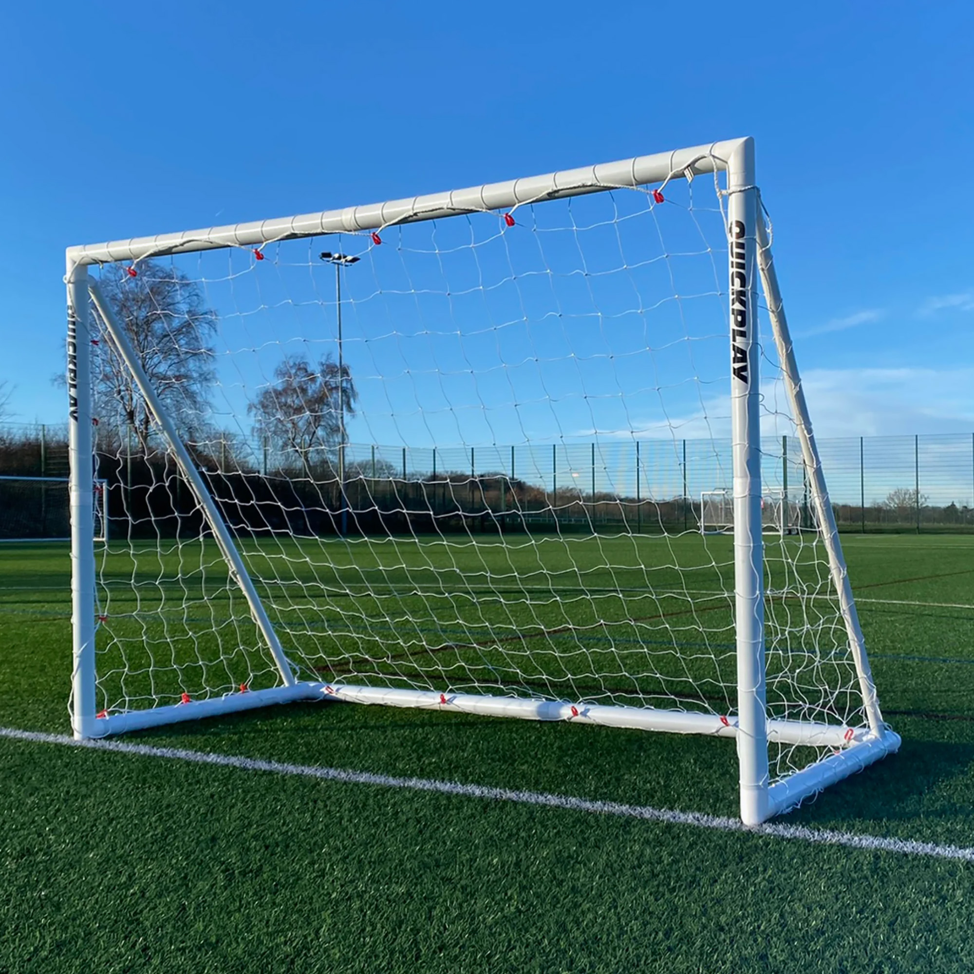 QuickPlay Q-FOLD Goal futbalová bránka 244 x 150 cm biela/čierna