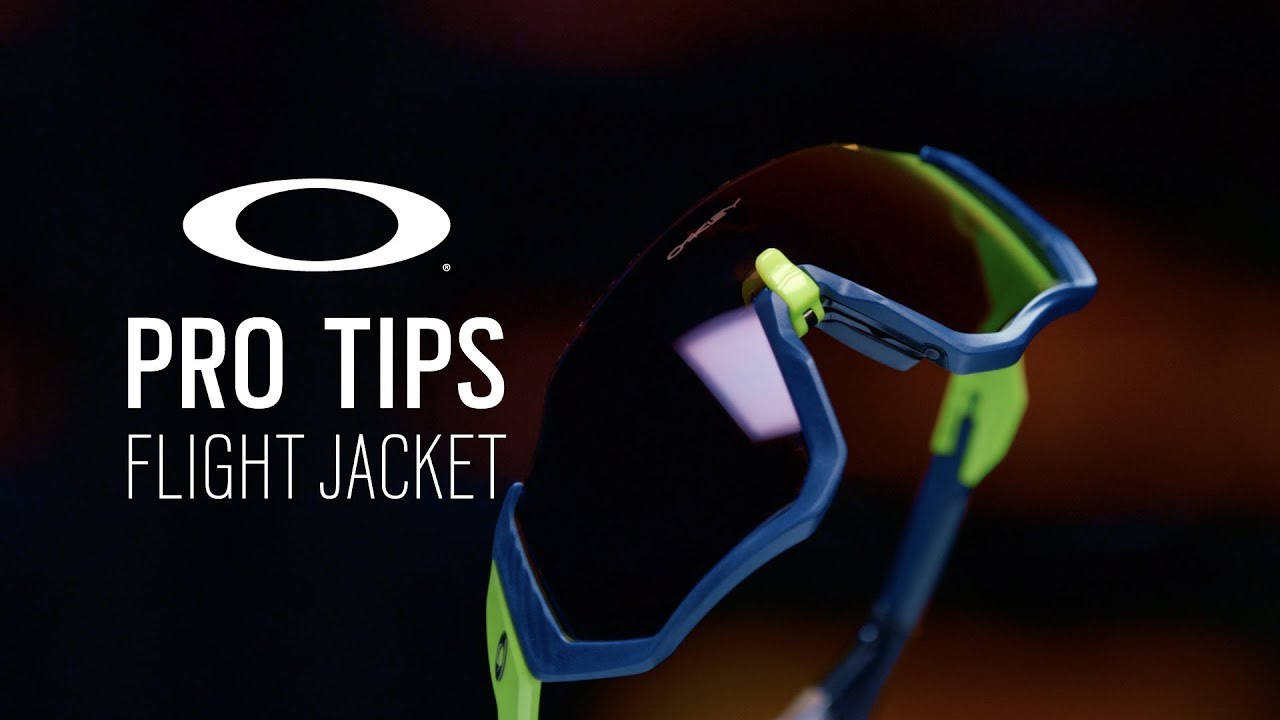 Cyklistické okuliare Oakley Flight Jacket čiernofialové 0OO9401