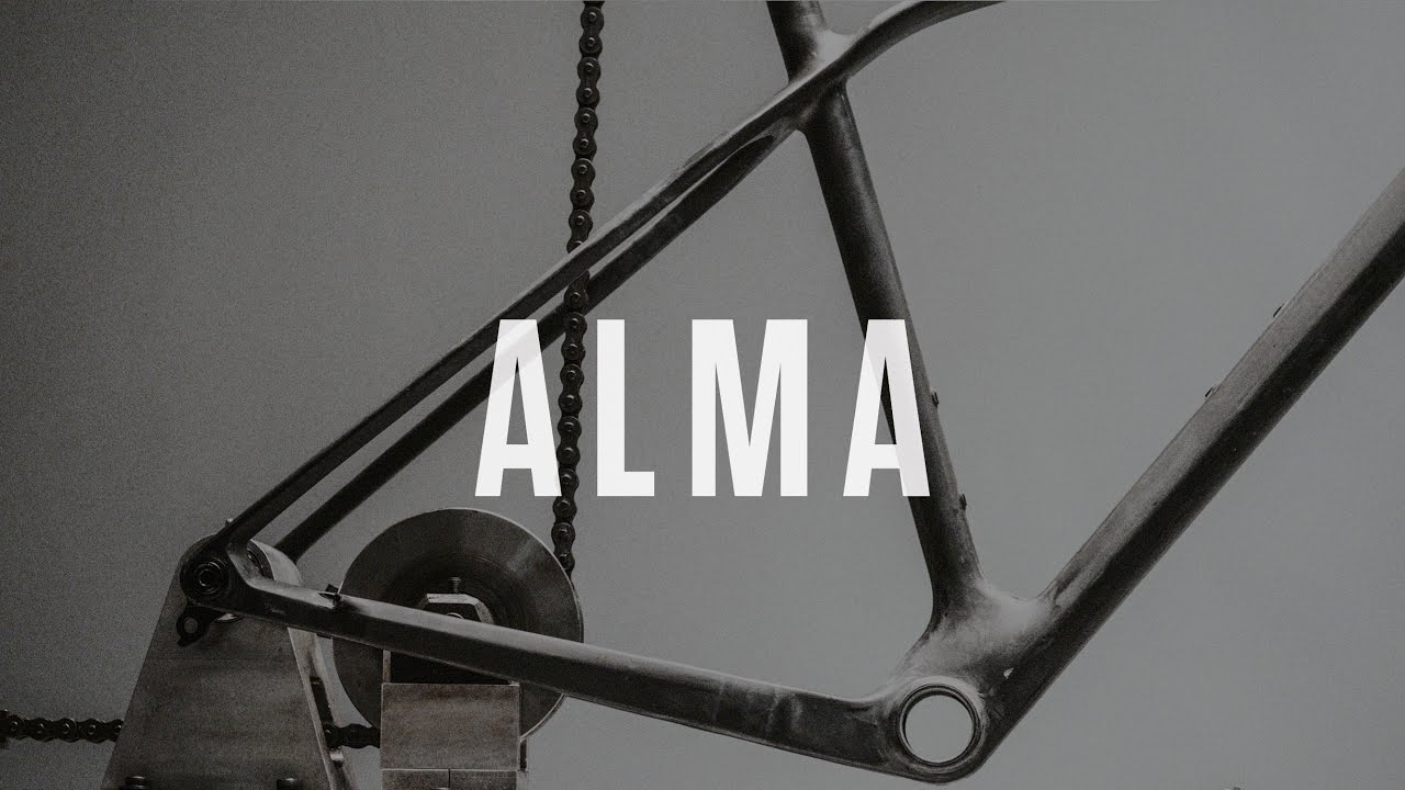 Orbea Alma M25 modrý horský bicykel M22318L6
